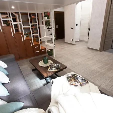 Freya - Trendy Loft