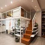 Freya - Trendy Loft